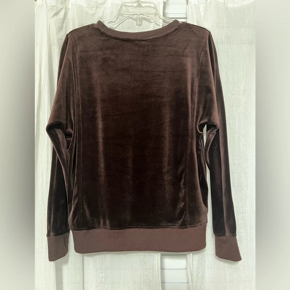 Rich Brown Velour Long Sleeve Top with front pockets. NWOT - Picture 4 of 5